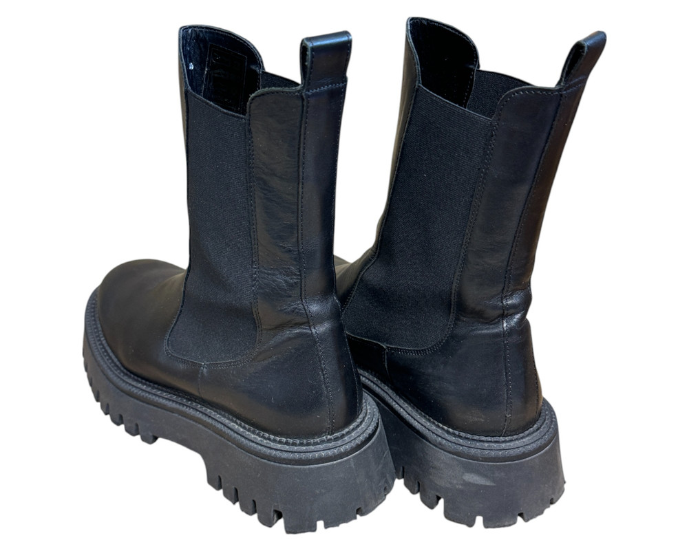 Leger  BOTKI  damskie 40