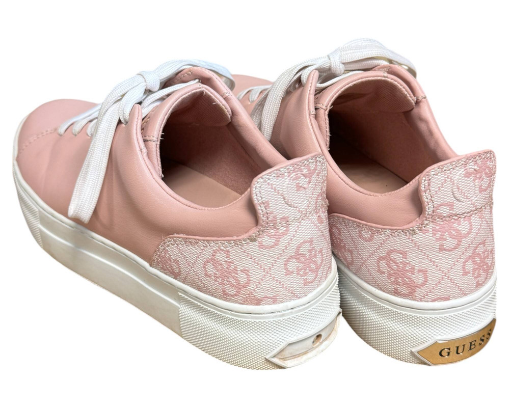 Guess  TRAMPKI  damskie 37