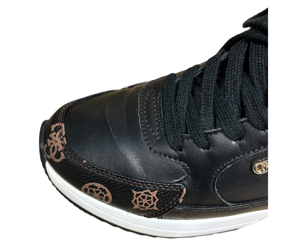 Guess Moxea BUTY SPORTOWE  damskie 36