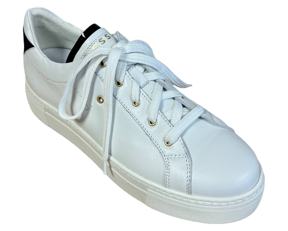 Nessi TRAMPKI damskie 40