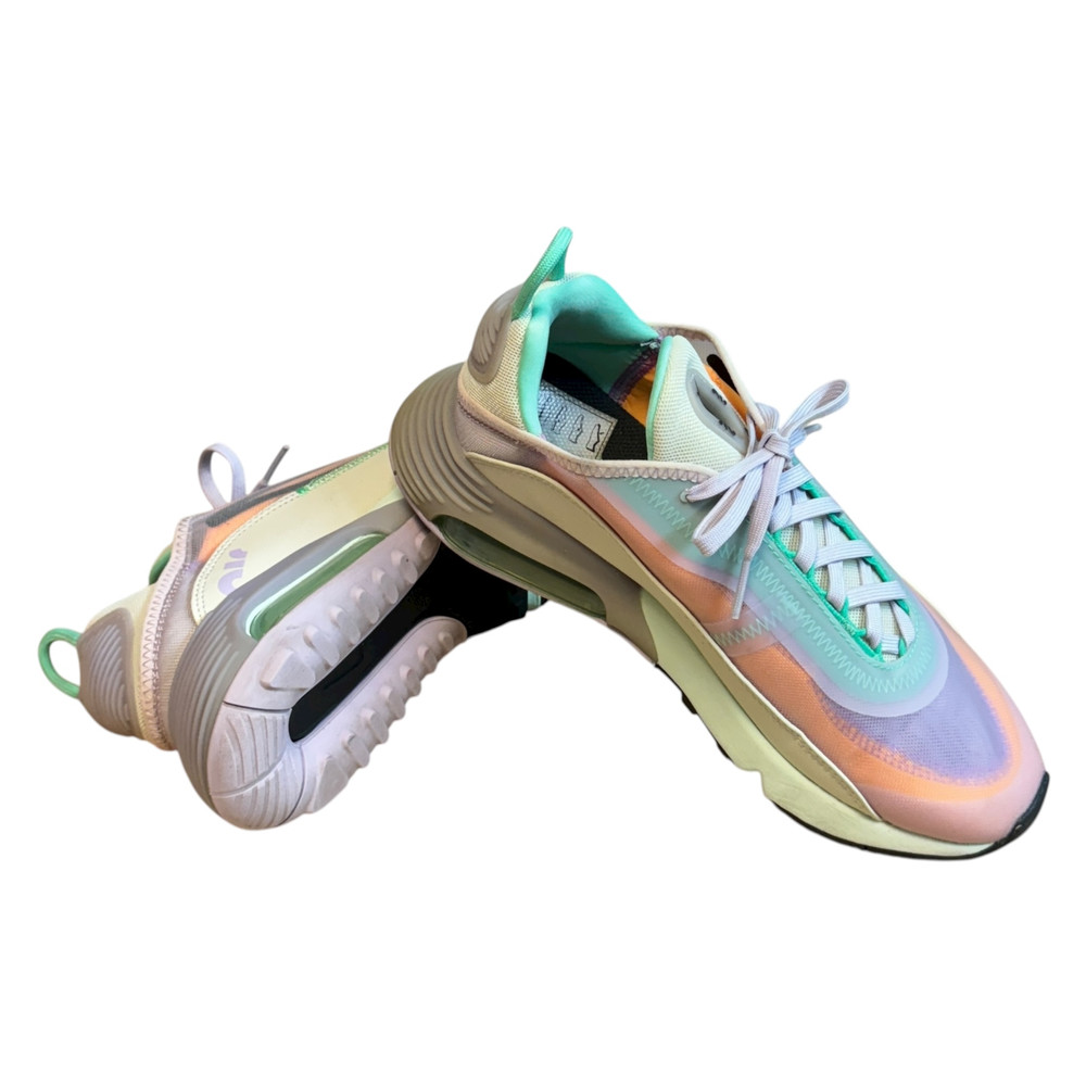 Nike W Air Max 2090 BUTY SPORTOWE damskie 39