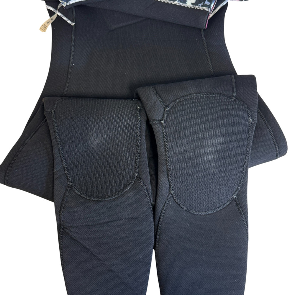 Pianka do pływania damska ROXY 4/3 mm Elite Chest Zip GBS true black/black flowers S