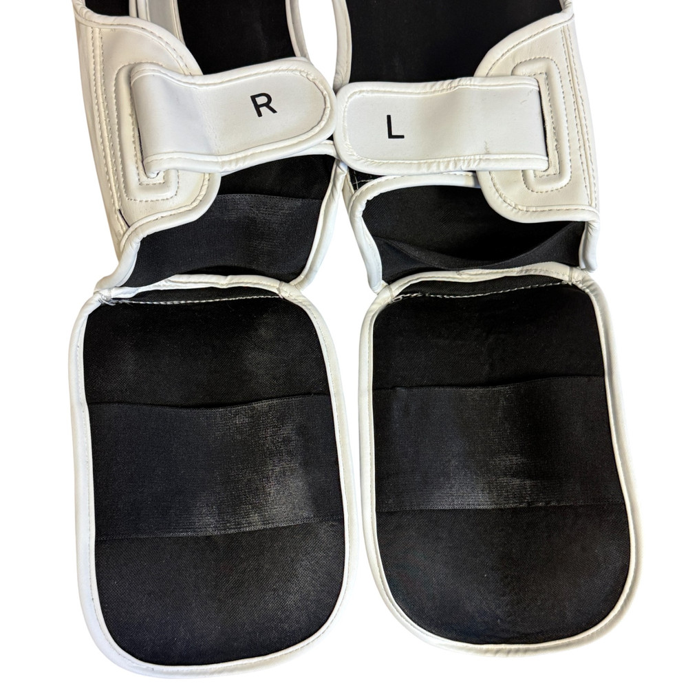 Ochraniacze na piszczele MANTO Impact 