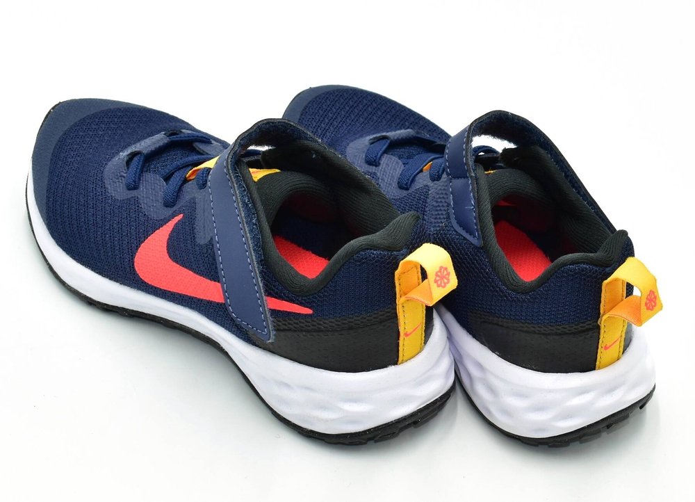 Nike Revolution 6 Nn BUTY SPORTOWE dziecięce 29.5/28