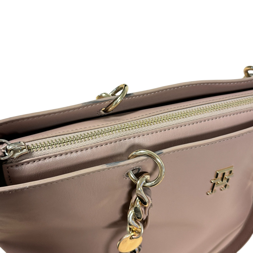 Torebka Tommy Hilfiger Chic Tote AW0AW14179