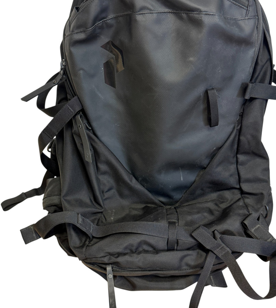 Peak Performance VERTICAL SKI BACKPACK S/M 28,5 litra