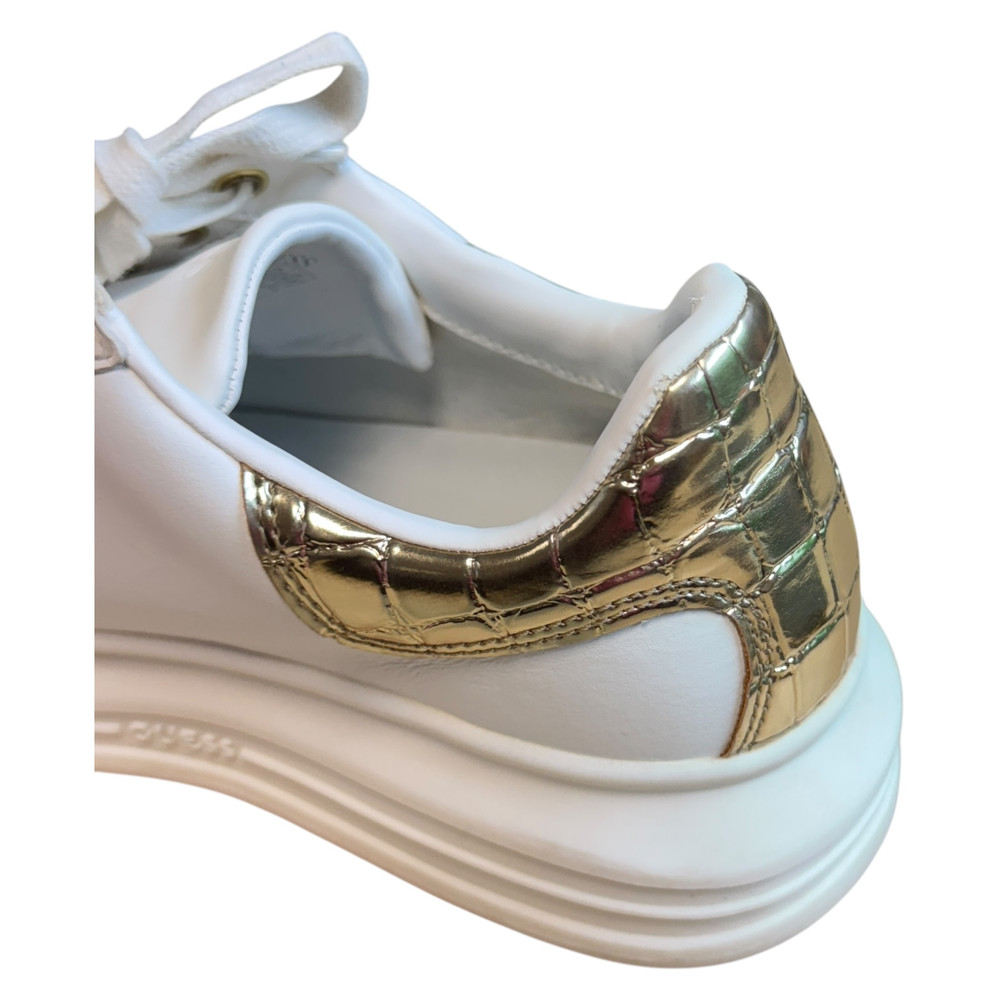 Guess Vibo Carry BUTY SPORTOWE damskie 39