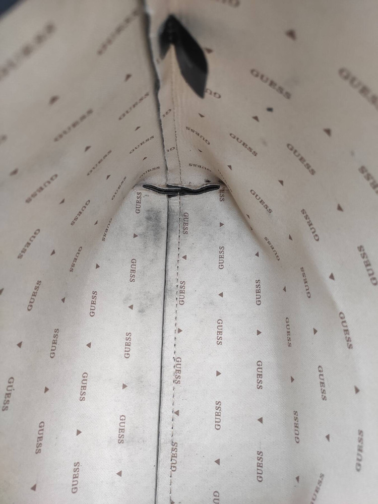 Torebka Guess Vikky Extra Large Tote