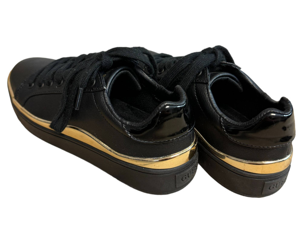 Guess  TRAMPKI  damskie 35