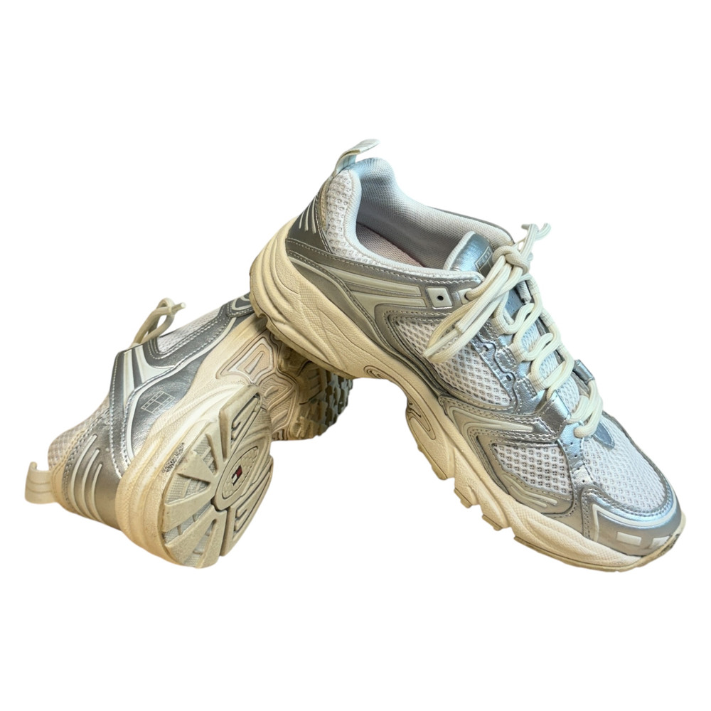 Tommy Jeans Archive Retro Runner BUTY SPORTOWE  damskie 39