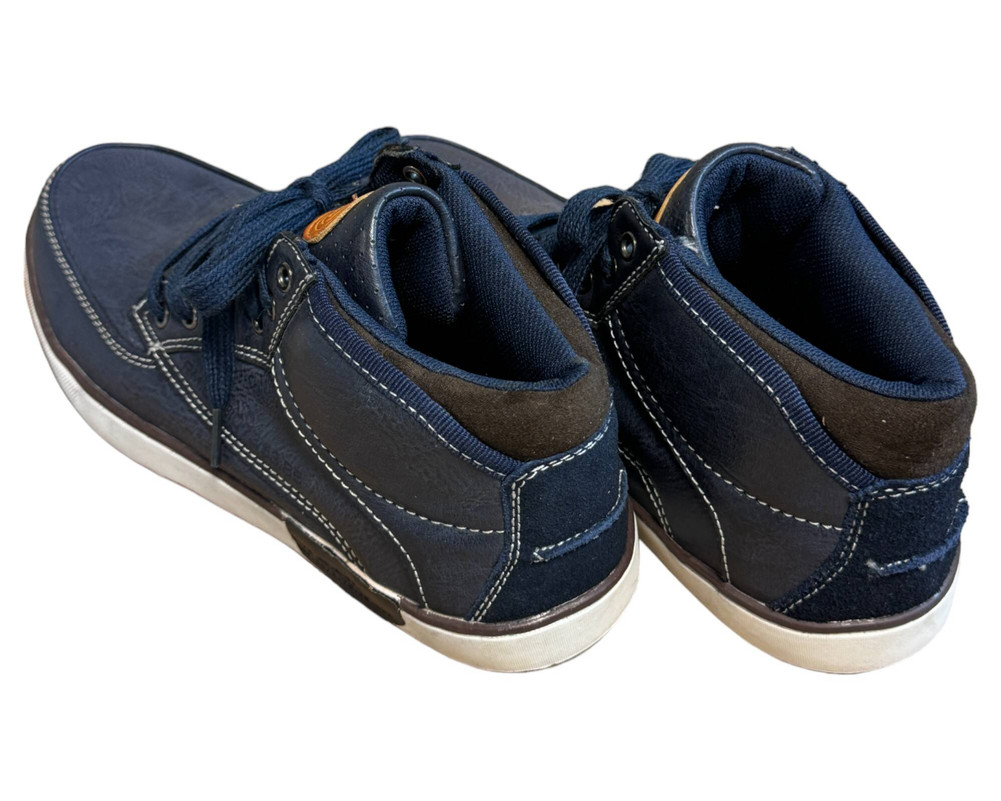 ARRIGO BELLO   BUTY SPORTOWE  męskie 42