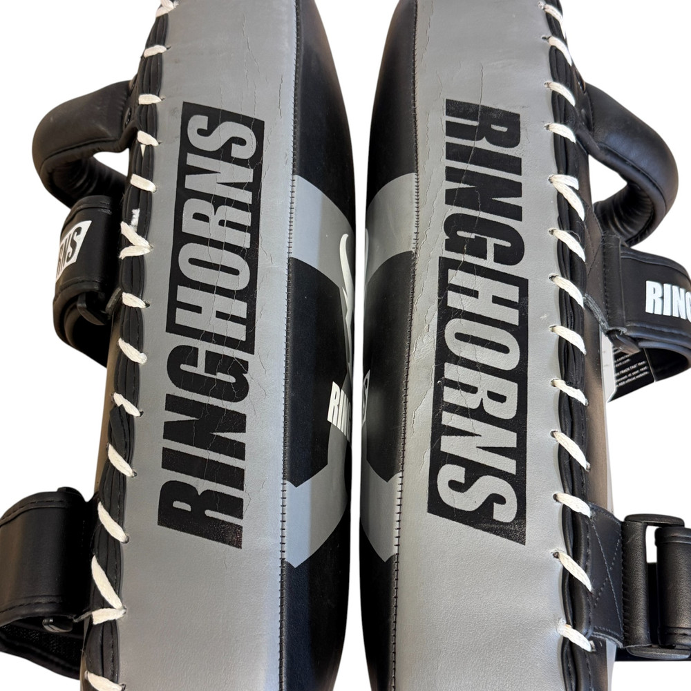 Tarcza treningowa Ringhorns Charger Kick Pads