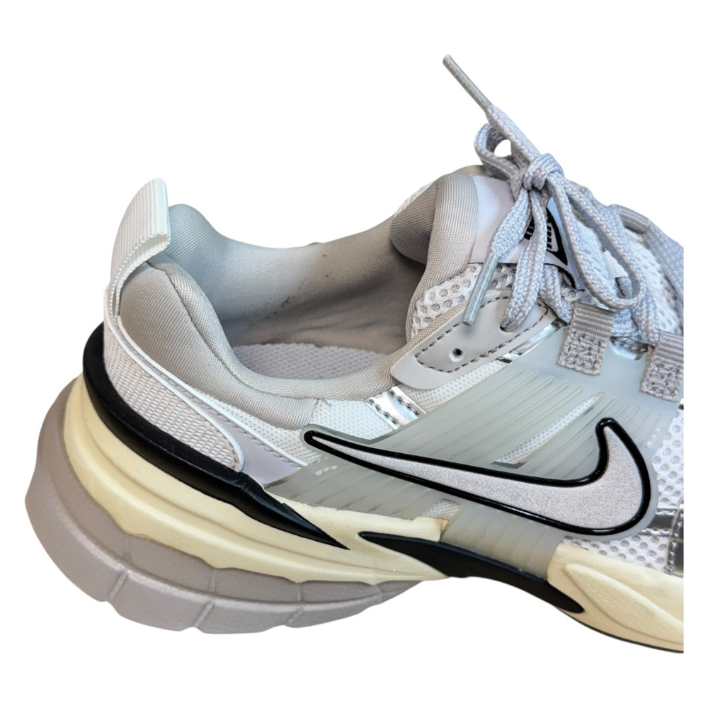 Nike V2k Run BUTY SPORTOWE damskie 40