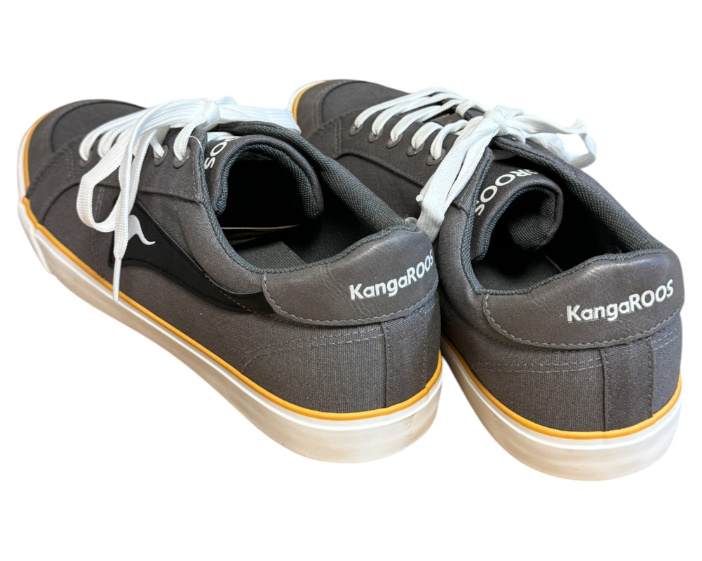 Kangaroos  TRAMPKI  męskie 44