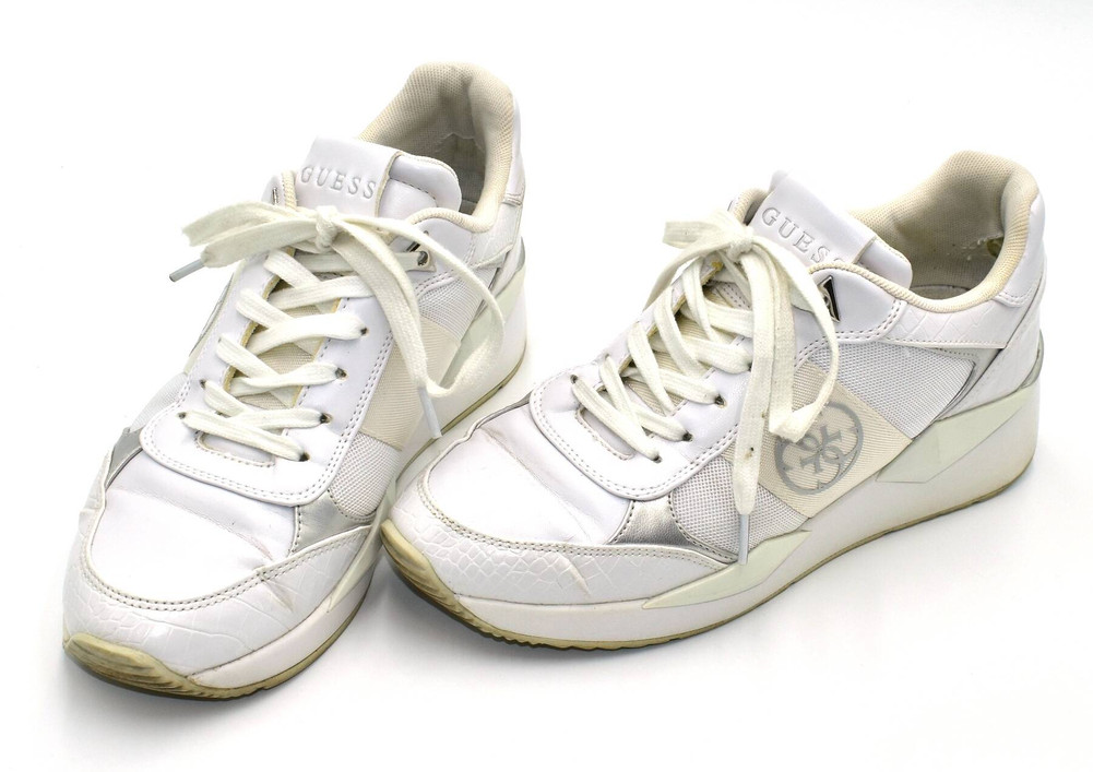 Guess TESHA 4G LOGO BUTY SPORTOWE  damskie 40