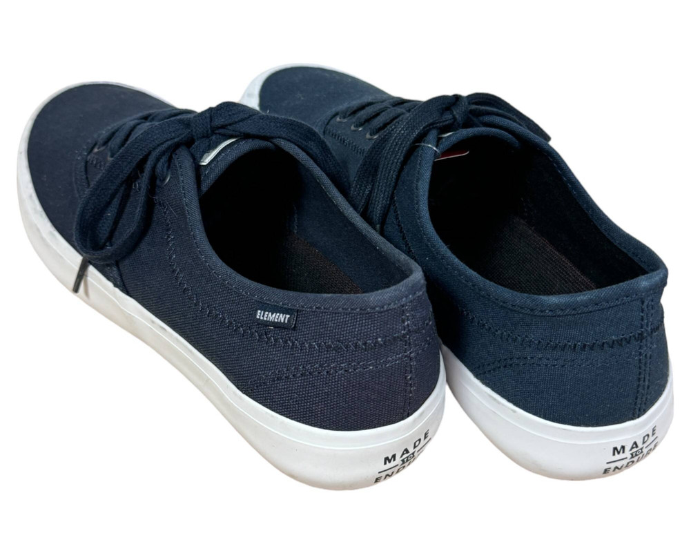 Element  TRAMPKI  damskie 39