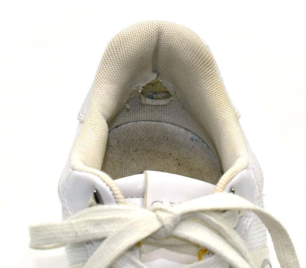 Guess TESHA 4G LOGO BUTY SPORTOWE  damskie 40