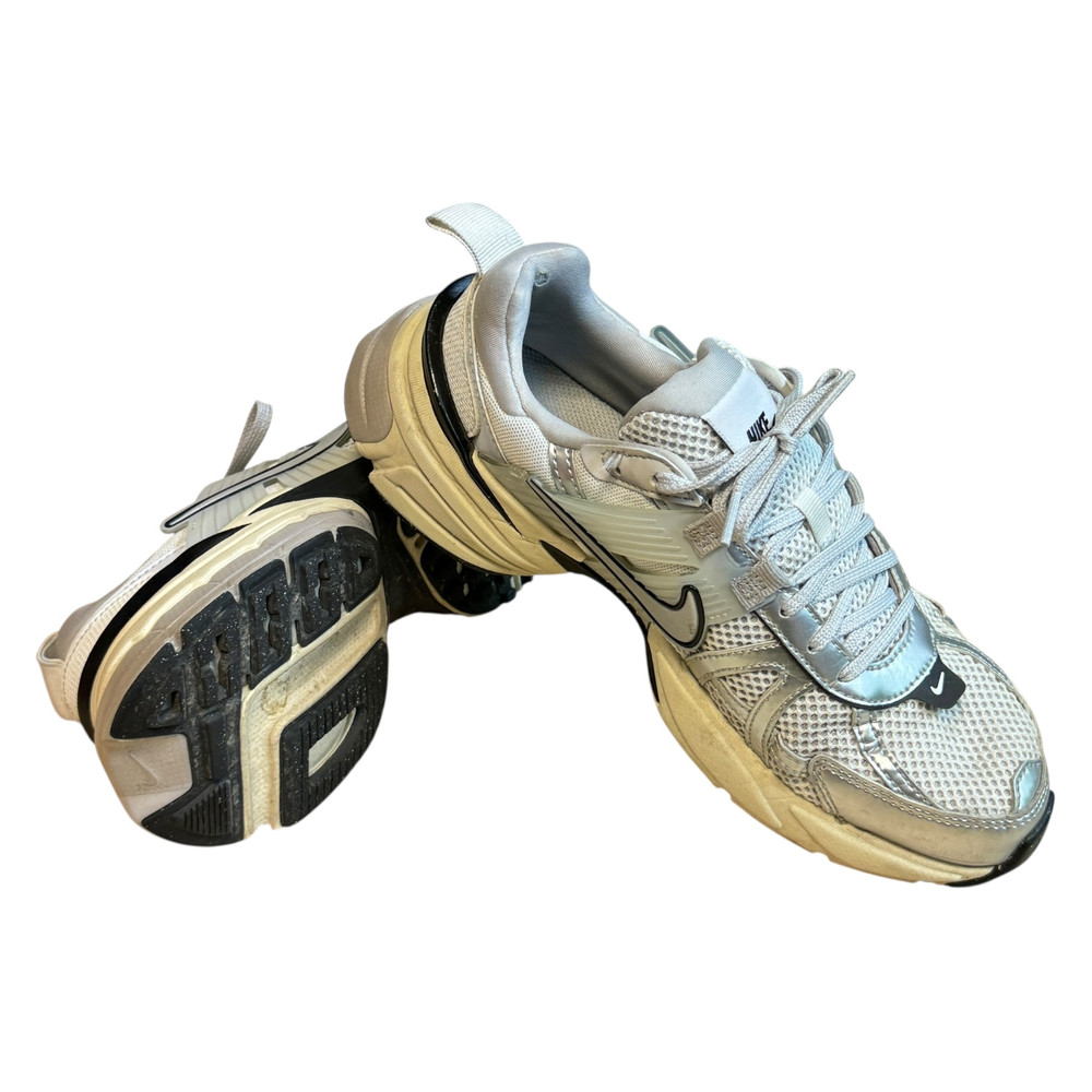 Nike V2K RUN BUTY SPORTOWE damskie 39