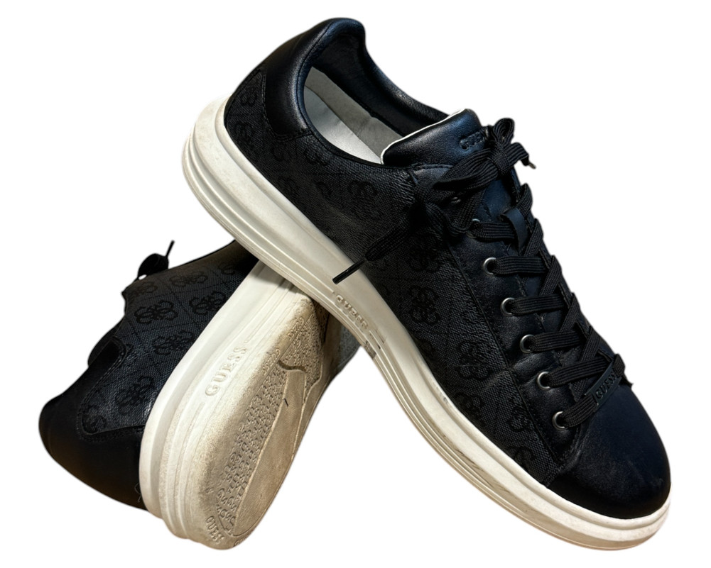 Guess  TRAMPKI  męskie 45