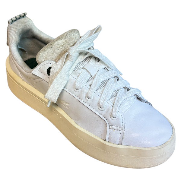 Lacoste CARNABY PLAT 123 1 SFA BUTY SPORTOWE damskie 39