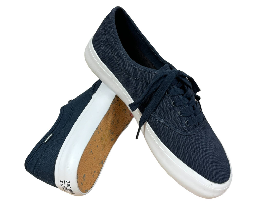 Element  TRAMPKI  damskie 39