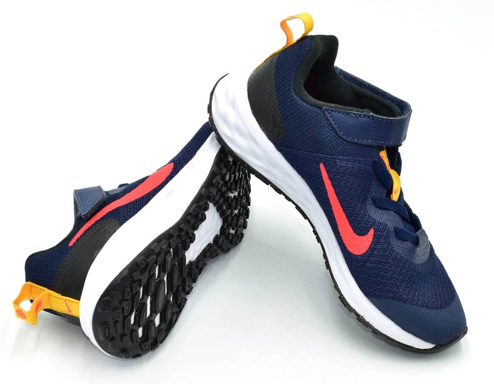 Nike Revolution 6 Nn BUTY SPORTOWE dziecięce 29.5/28