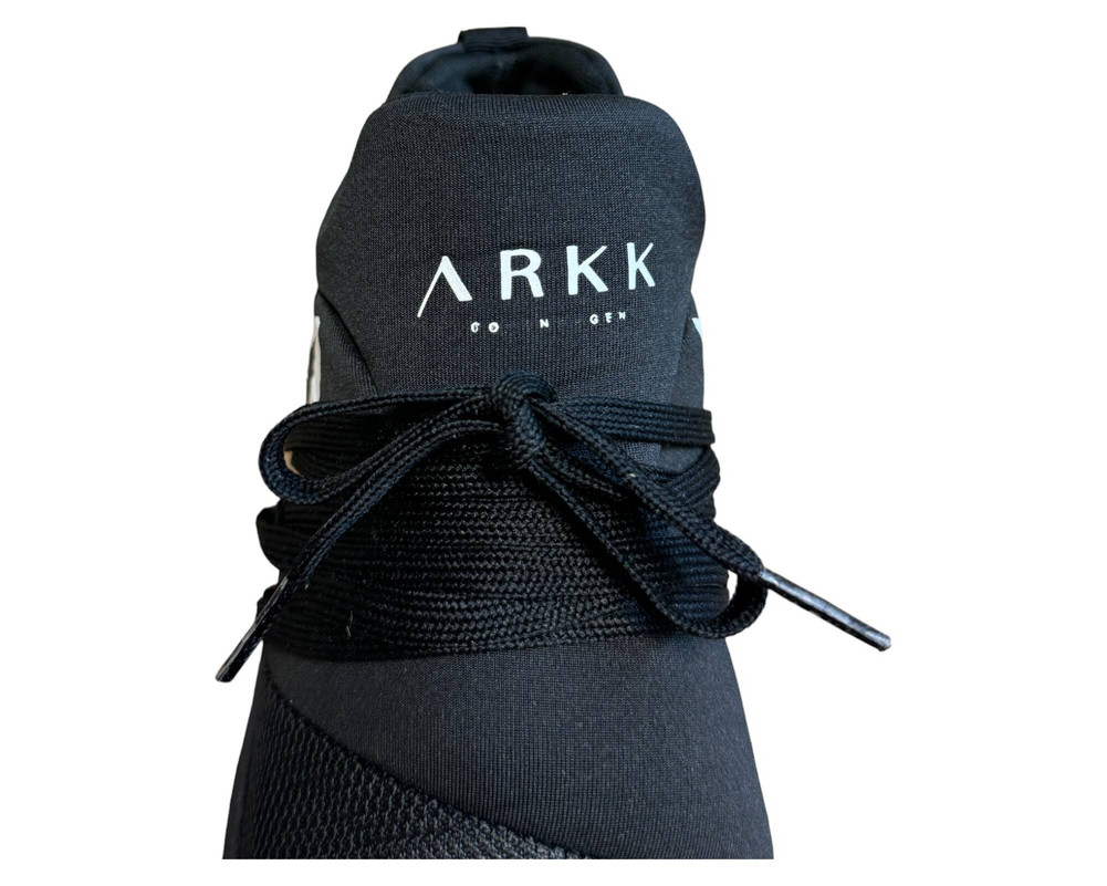 Arkk Copenhagen Raven Mesh BUTY SPORTOWE  damskie 37