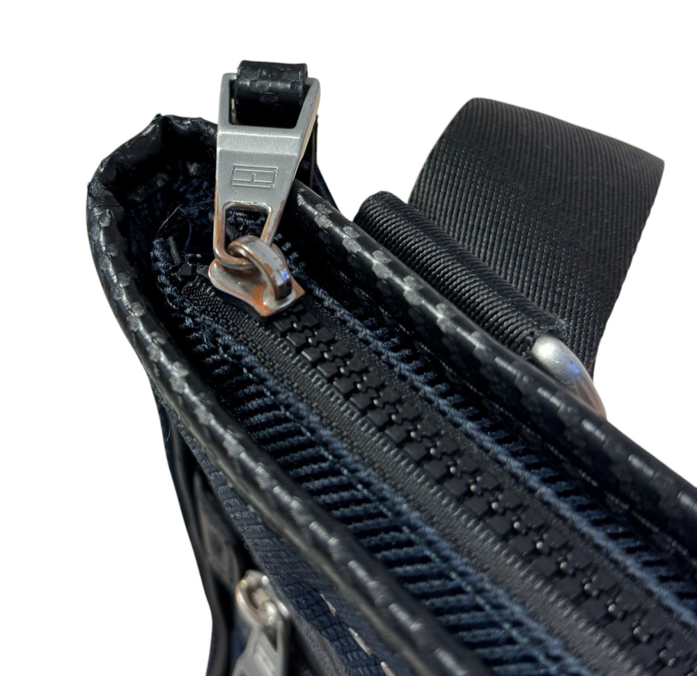 Torebka Tommy Hilfiger Elevated Nylon Mini Reporter AM0AM08102