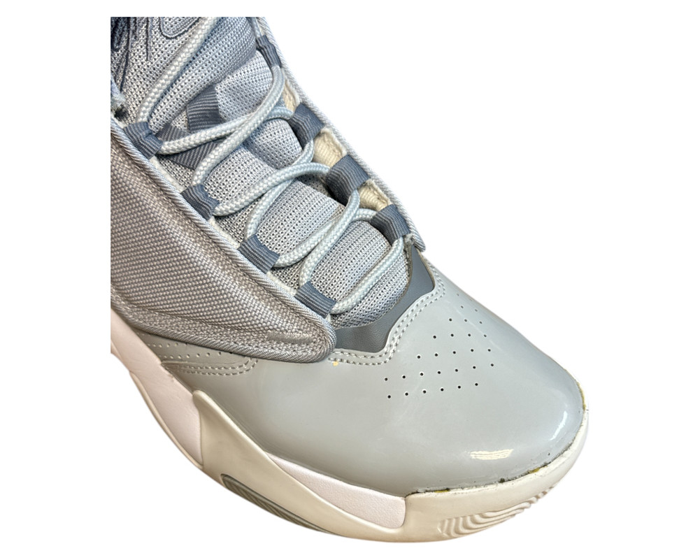 Nike JORDAN MAX AURA 4 BUTY SPORTOWE wysokie męskie 42,5