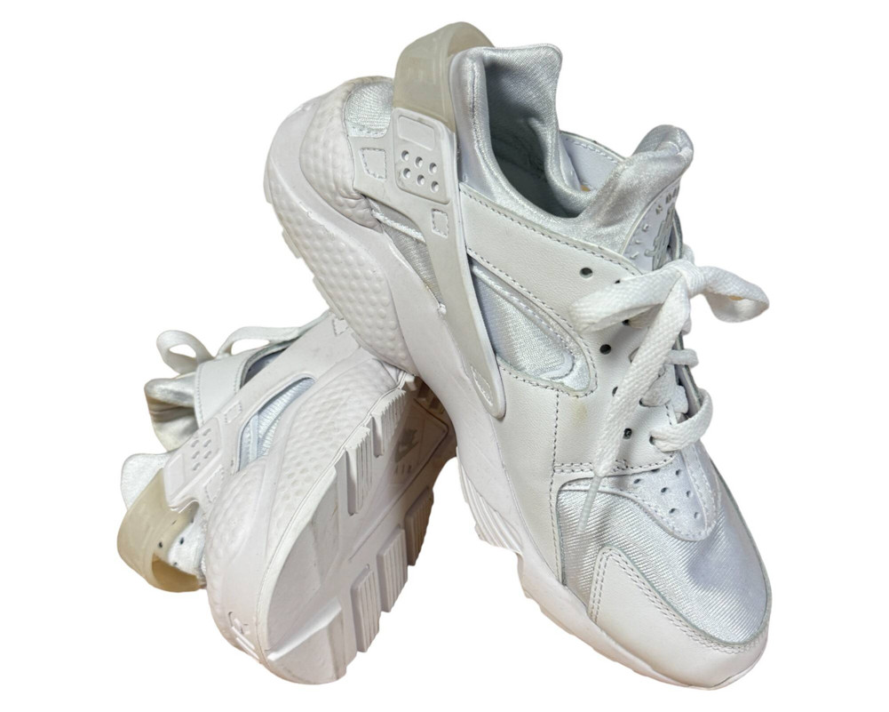 Nike Air Huarache BUTY SPORTOWE  damskie 38/37.5