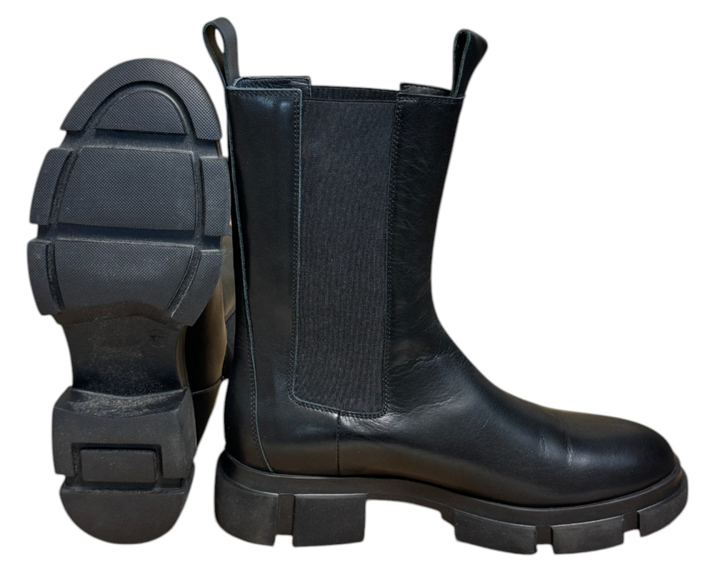 Copenhagen  KOZAKI  damskie 42