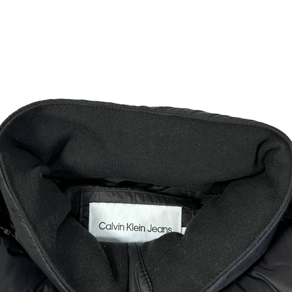 Kurtka Calvin Klein Jeans M Essentials J30J323468 