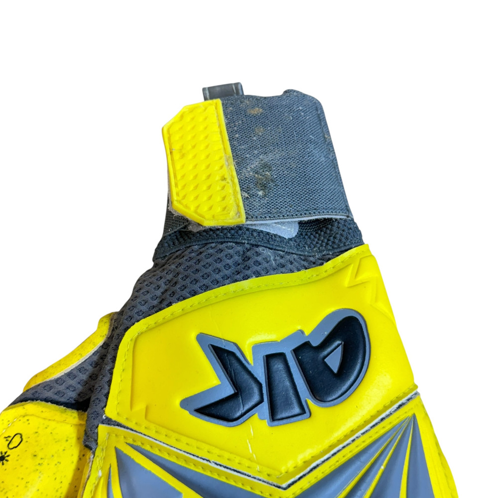 Rękawice bramkarskie 4Keepers FORCE V2.23 RF 10