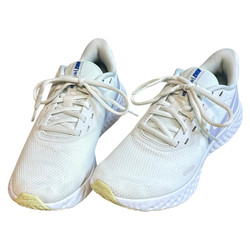 Nike Revolution 5 BUTY SPORTOWE damskie 38.5