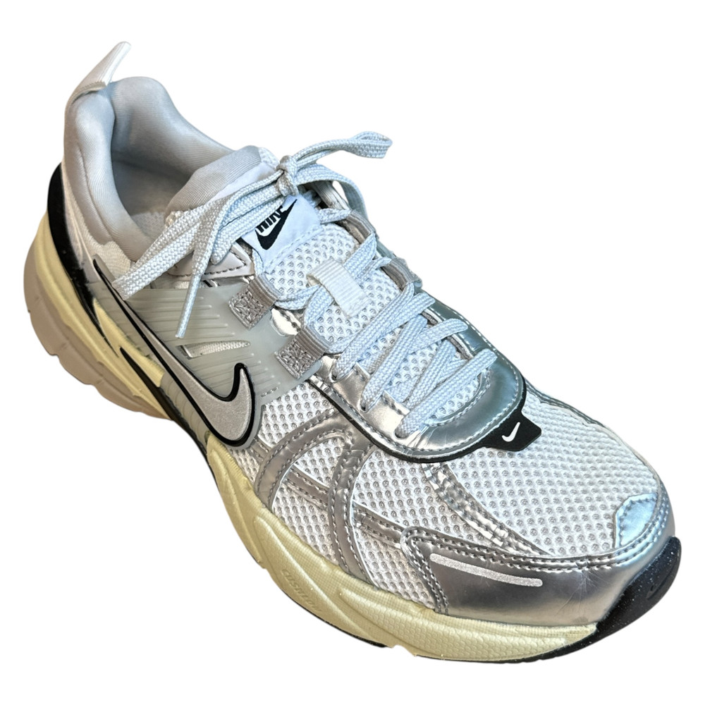 Nike V2K RUN BUTY SPORTOWE damskie 39