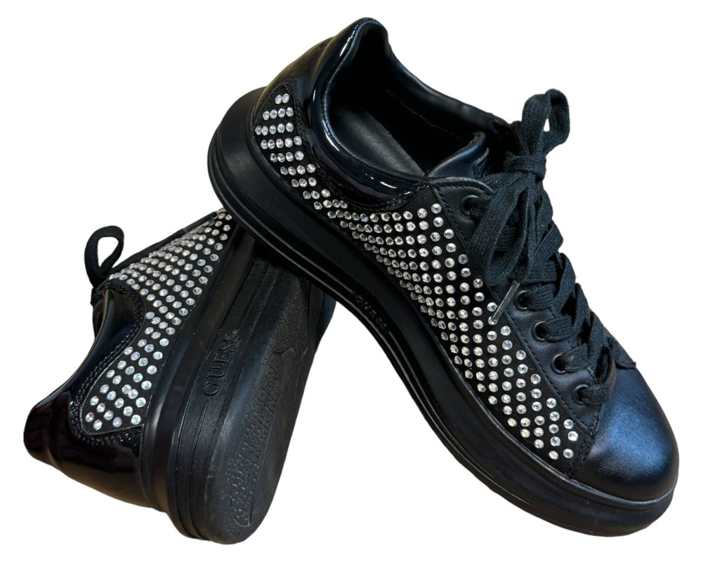 Guess Vibo  TRAMPKI  damskie 36